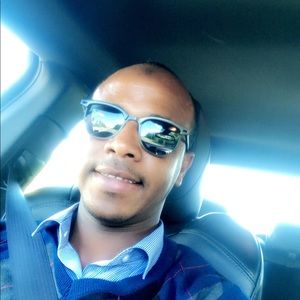 Meet your Posher, Nur